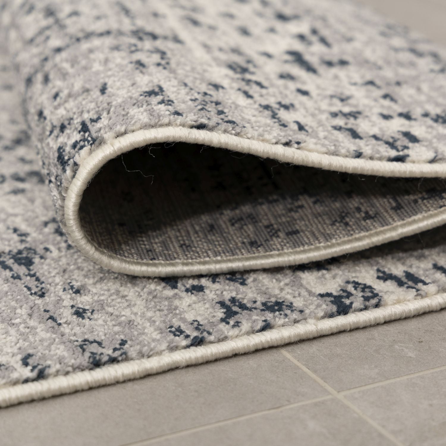 Blauw Tapijt Laagpolig Vloerkleed Omid Modern Belgian